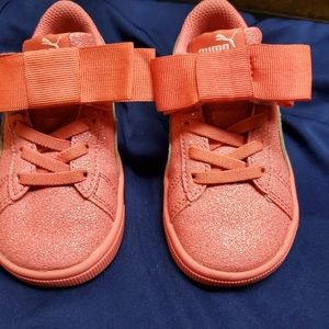 Toddler size 7 pink puma tennis shoes